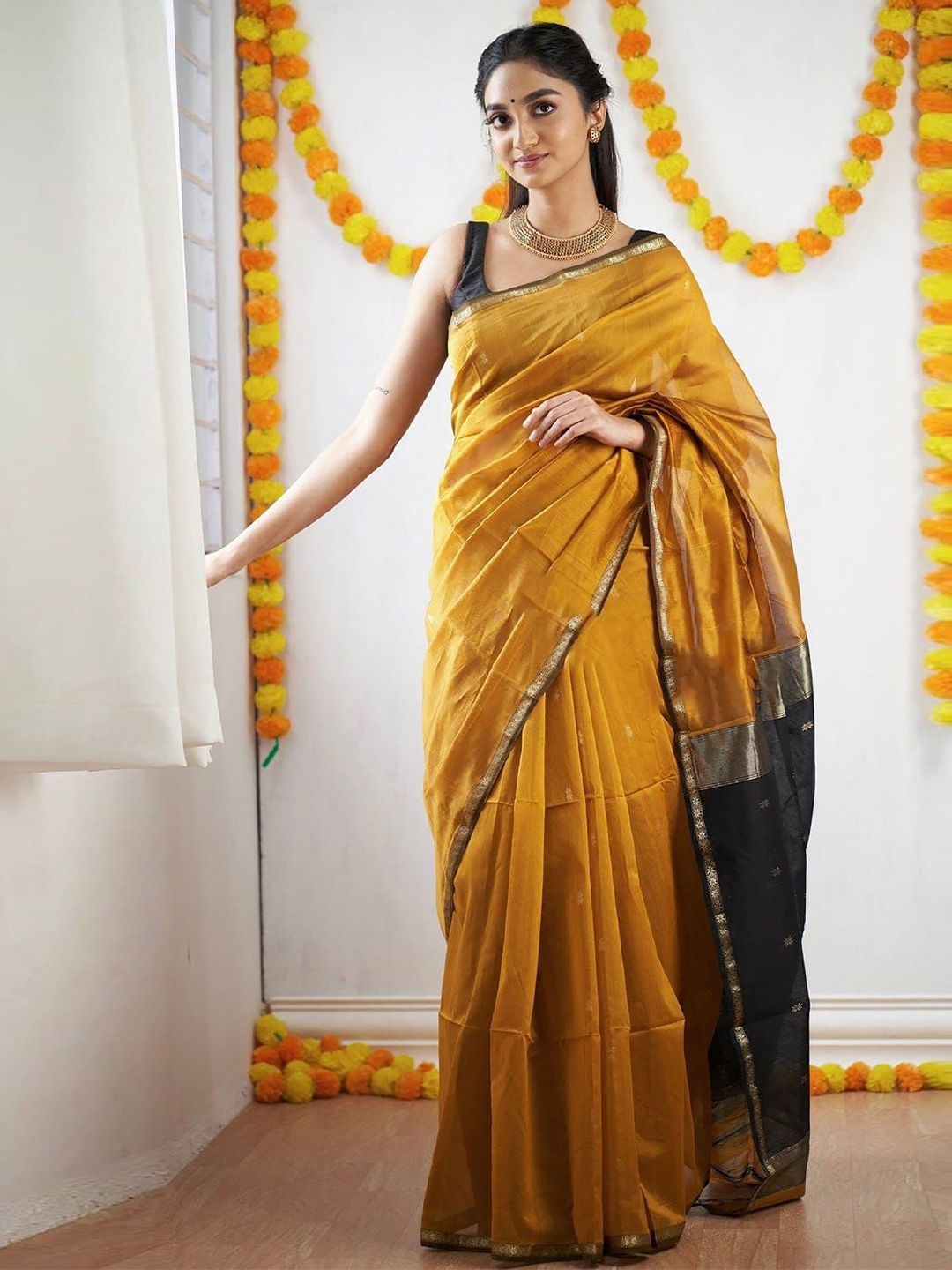 

KALINI Ethnic Motifs Zari Silk Blend Banarasi Saree, Yellow