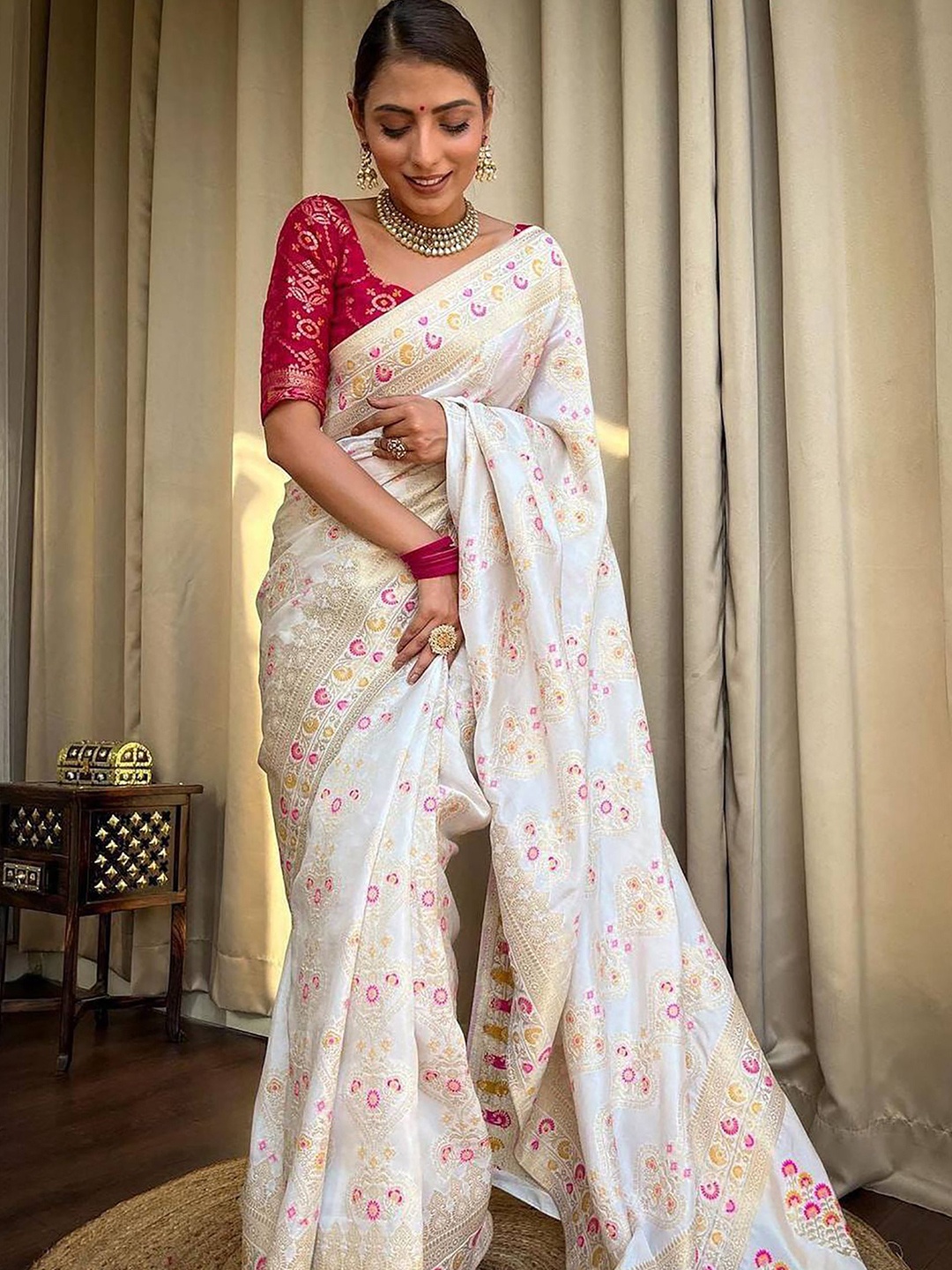 

KALINI Woven Design Zari Banarasi Saree, White