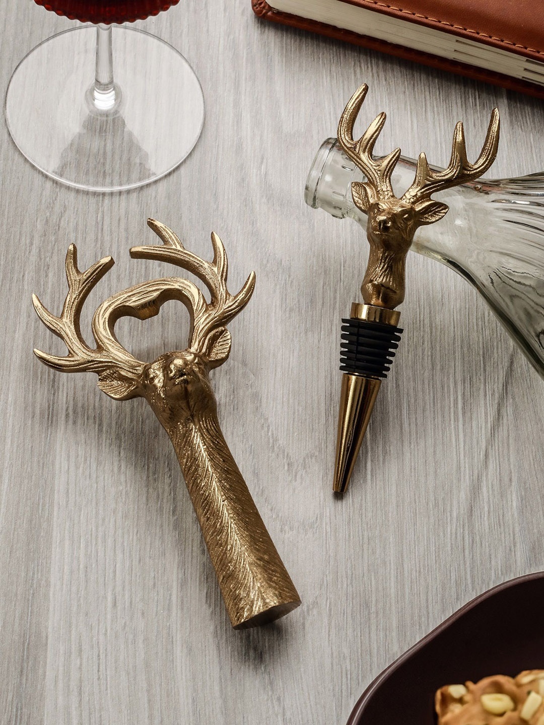 

Troveas Combo of Deer Bottle Stopper & Bottle Opener, Gold