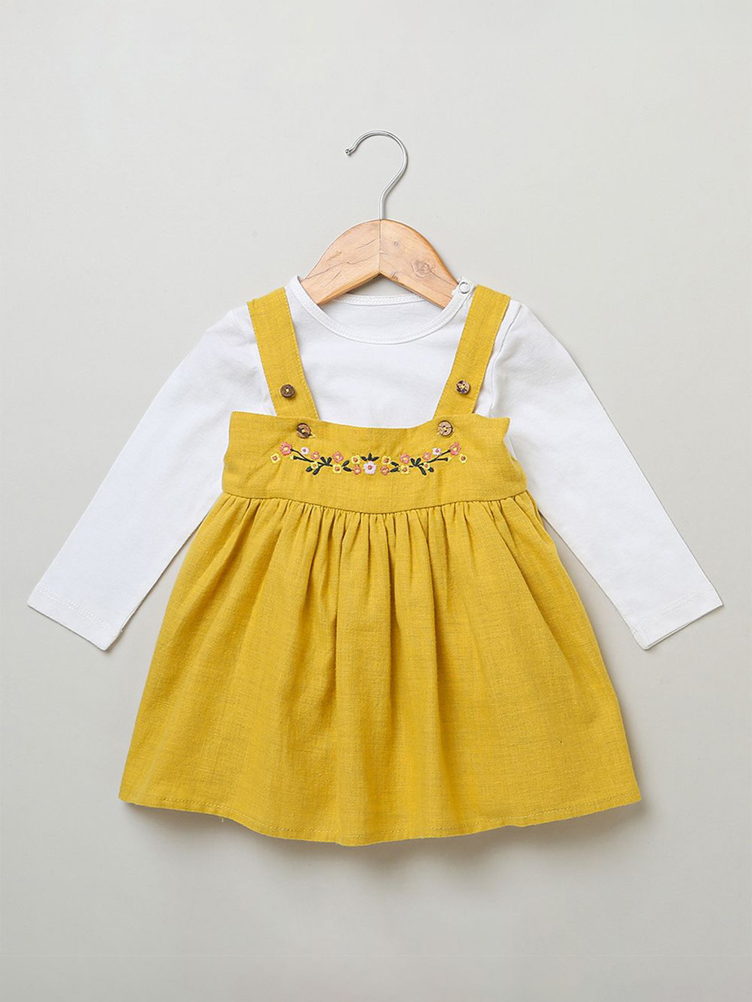 

Sweetlime By AS Dungaree With Body Suit, Yellow