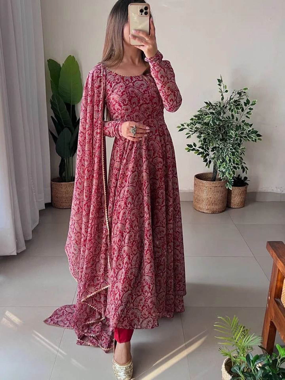 

KALINI Women Paisley Printed Regular Kurta with Trousers & With Dupatta, Maroon