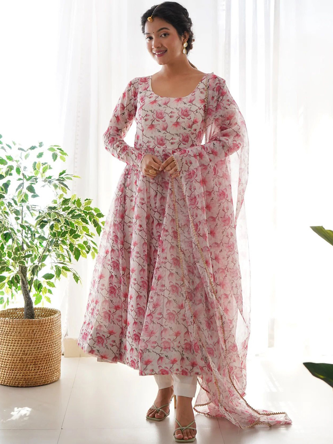 

KALINI Women Floral Printed Regular Kurta with Trousers & With Dupatta, White