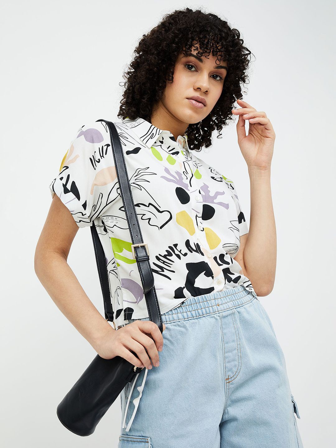 

Ginger by Lifestyle Floral Print Extended Sleeves Shirt Style Top, White