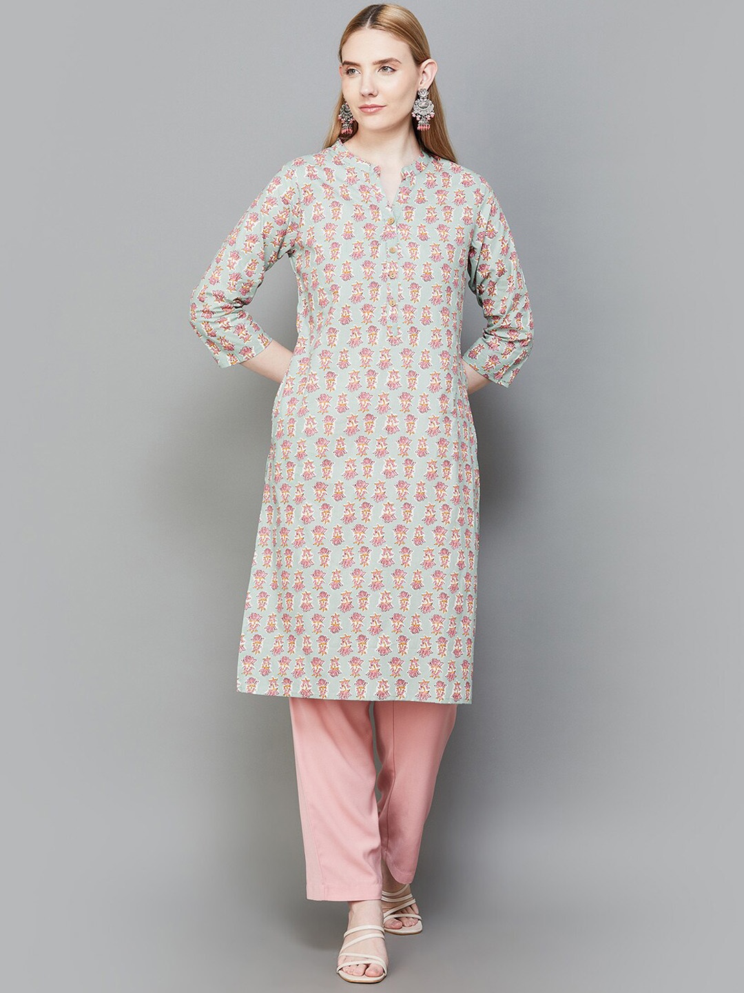 

Melange by Lifestyle Women Floral Printed Flared Sleeves Kurta, Green