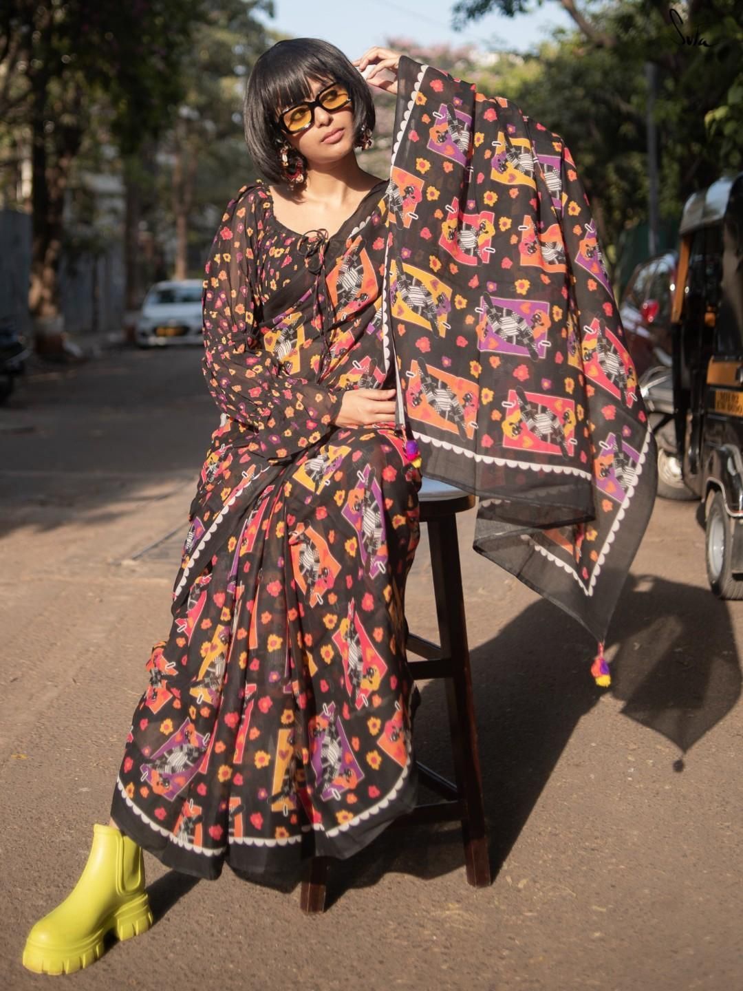 

Suta Floral Saree, Black