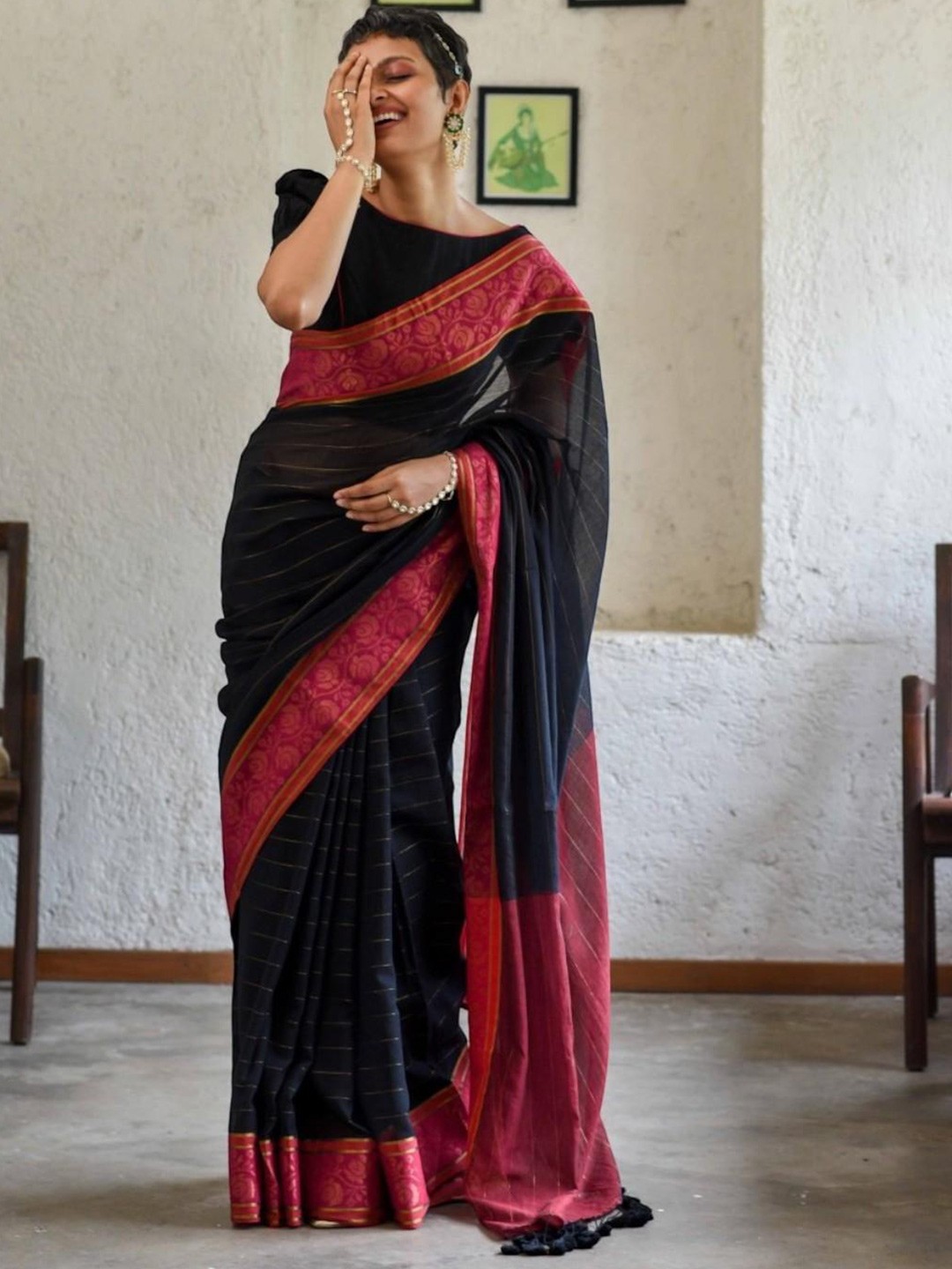 

Suta Striped Pure Cotton Saree, Black