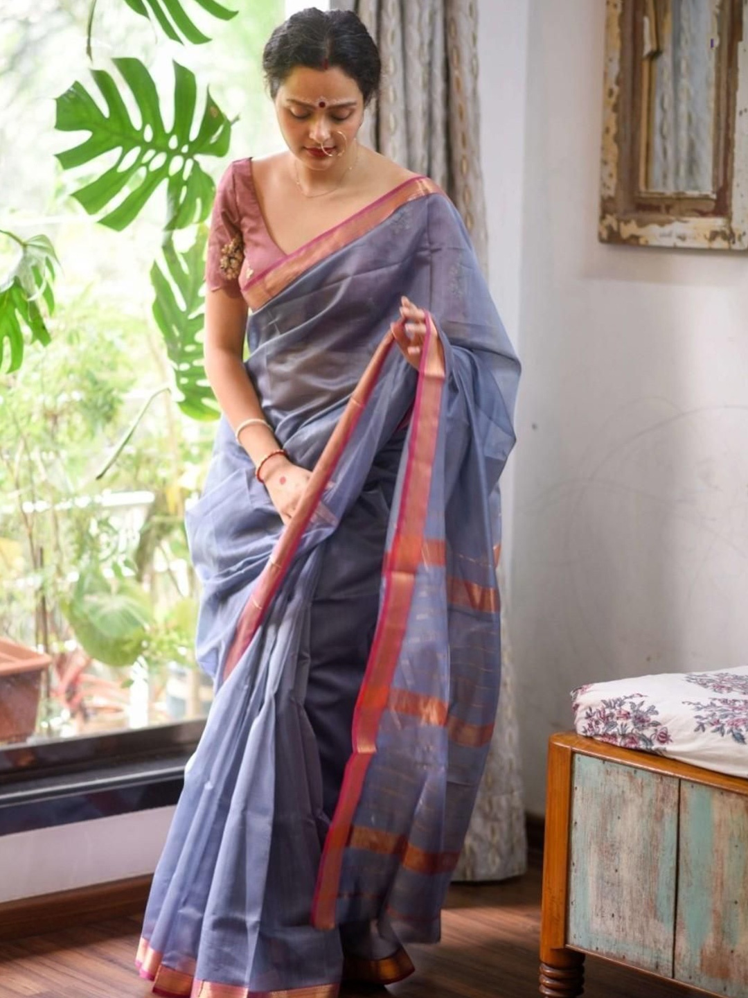 

Suta Woven Design Zari Silk Cotton Saree, Grey
