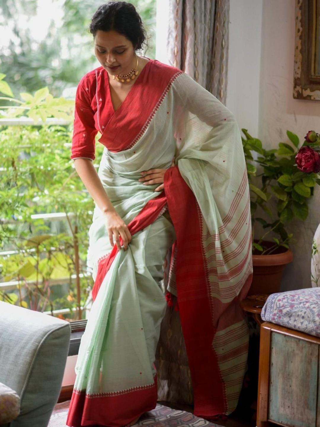 Suta Woven Design Saree, Green