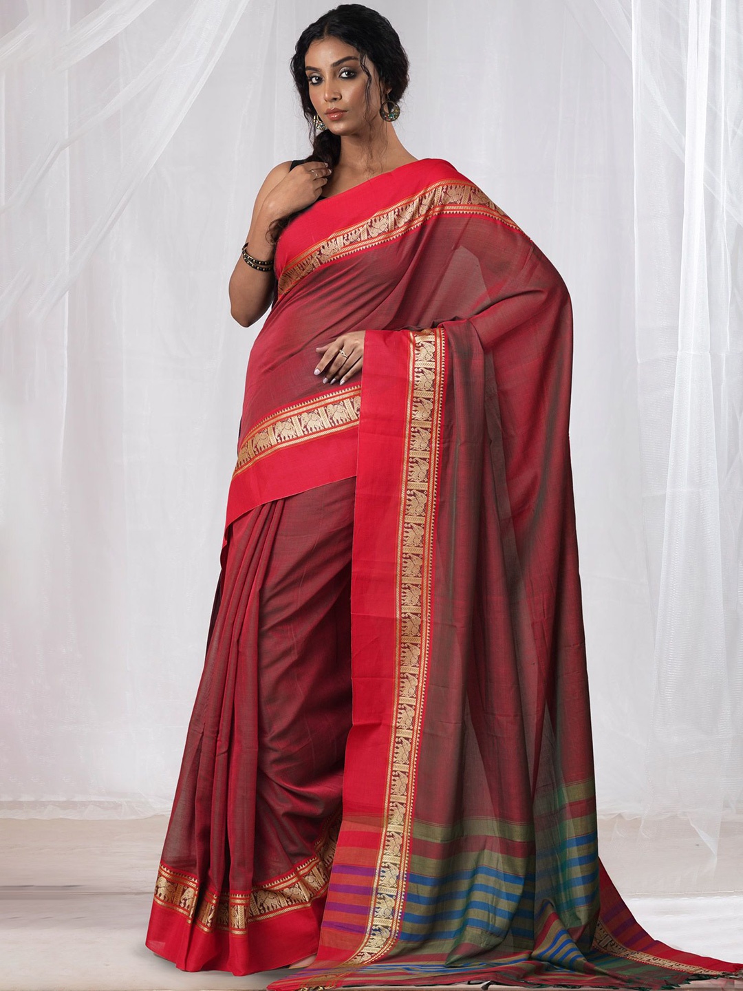 

Unnati Silks Woven Design Pure Cotton Handloom Narayan Peth Saree, Red