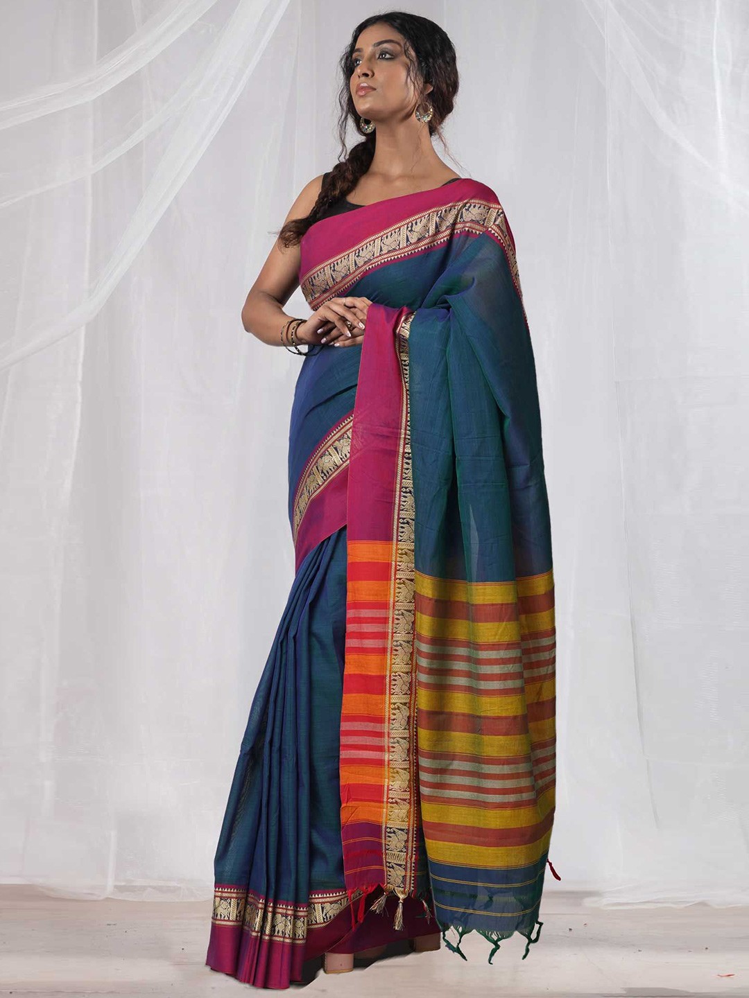 

Unnati Silks Woven Design Pure Cotton Handloom Narayan Peth Saree, Blue
