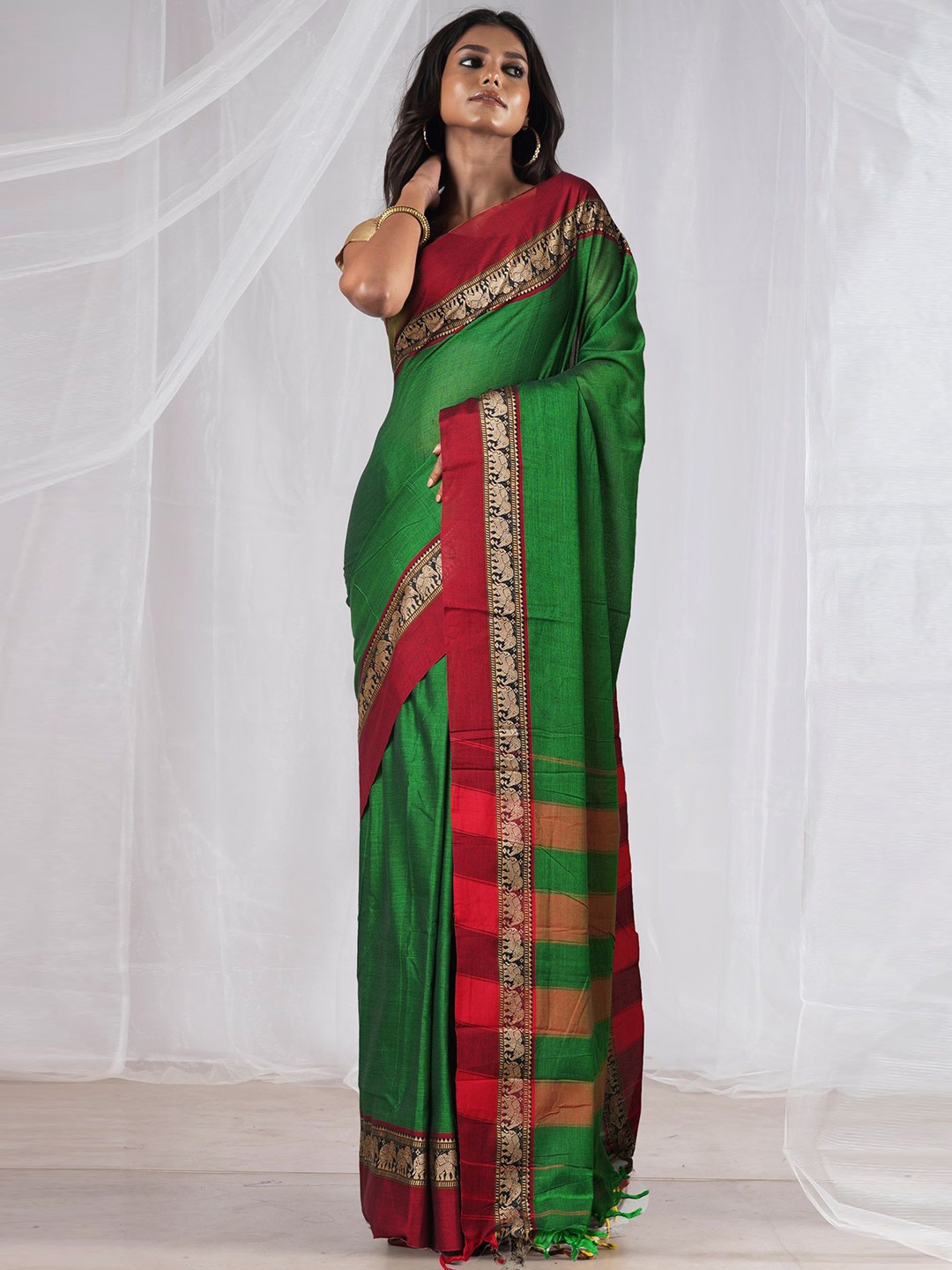 

Unnati Silks Pure Cotton Handloom Narayan Peth Saree, Green