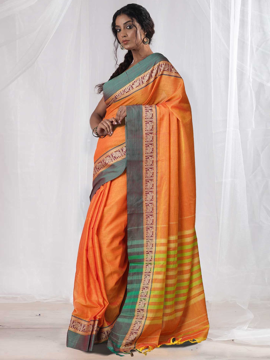 

Unnati Silks Woven Design Pure Cotton Handloom Narayan Peth Saree, Orange