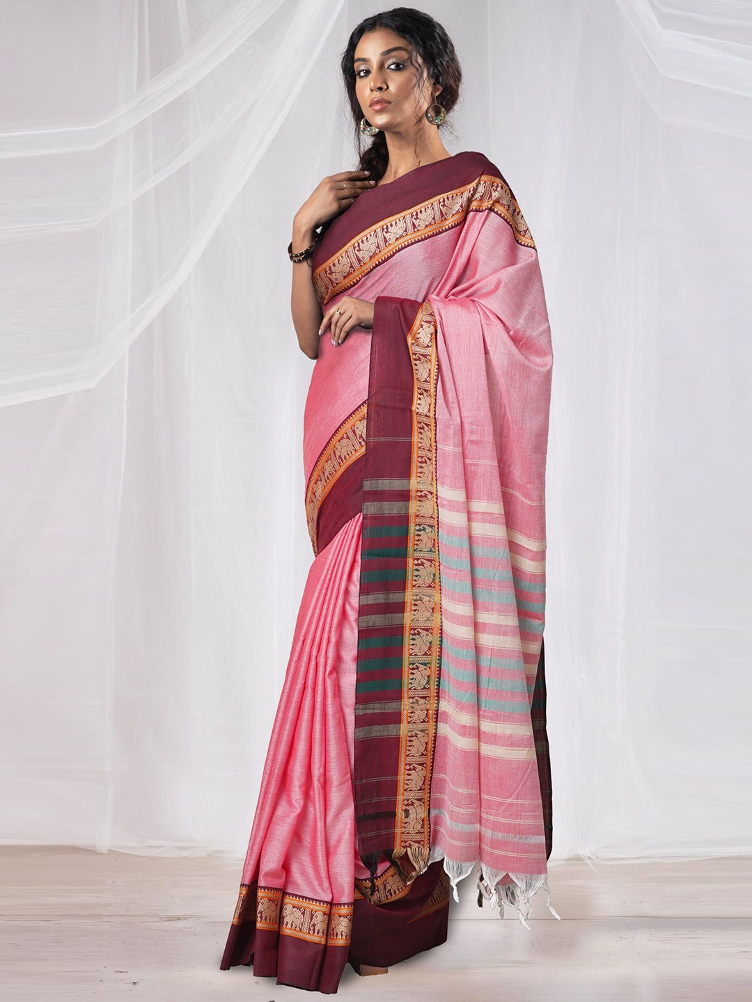 

Unnati Silks Woven Design Pure Cotton Handloom Narayan Peth Saree, Pink