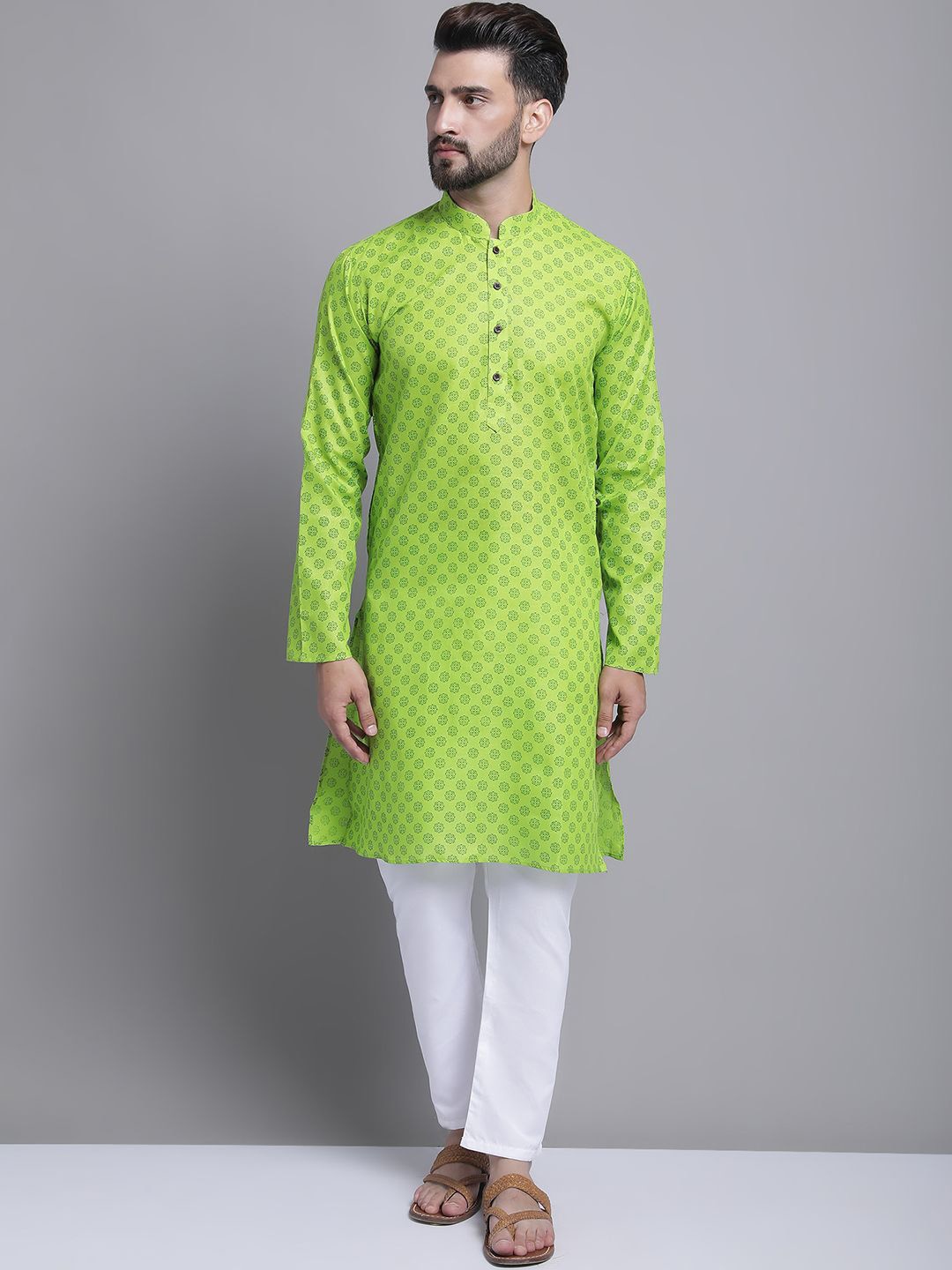 

Armaan Ethnic Men Printed Regular Kurta with Pyjamas, Green