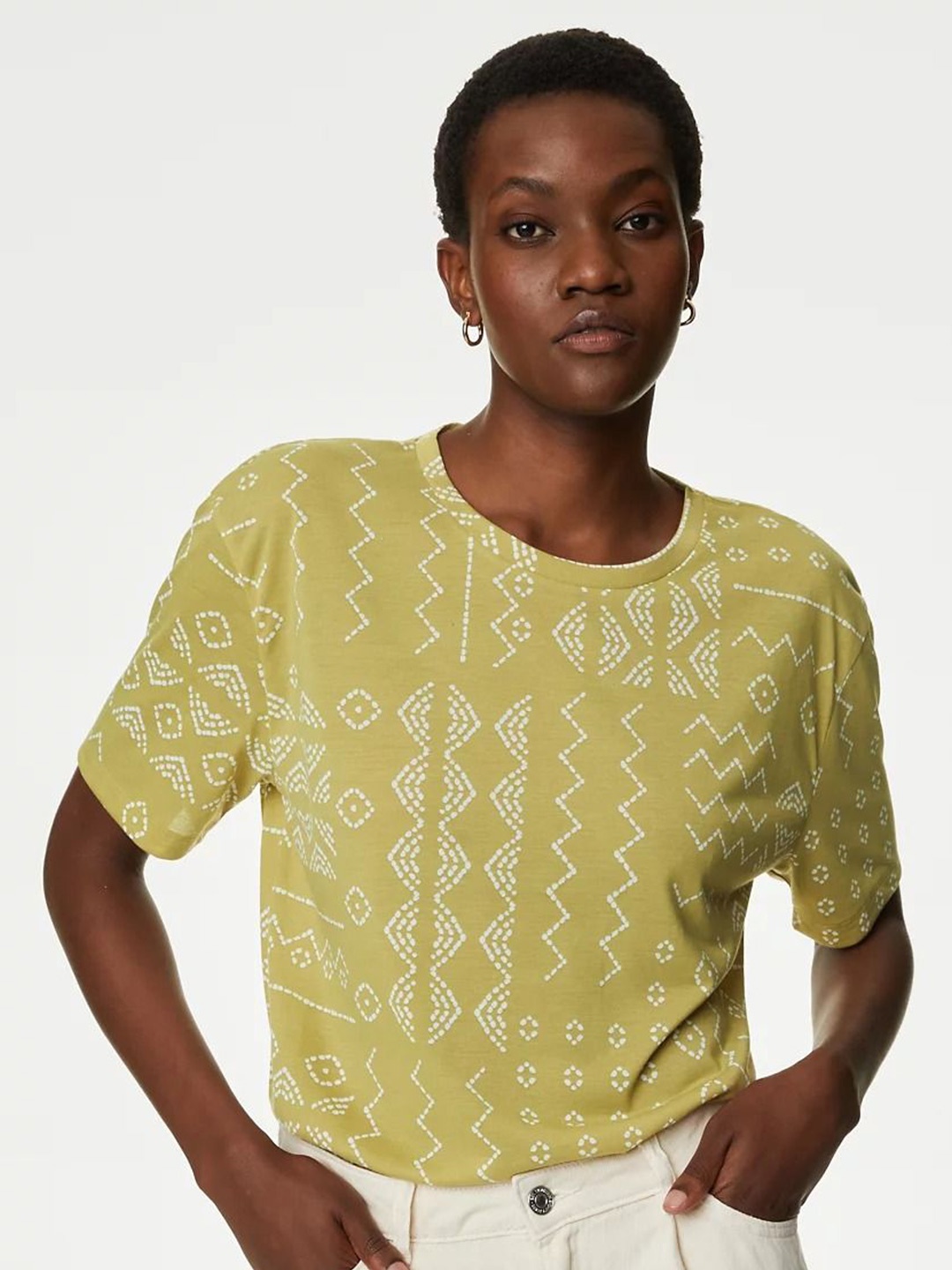 

Marks & Spencer Women Floral Pockets T-shirt, Green