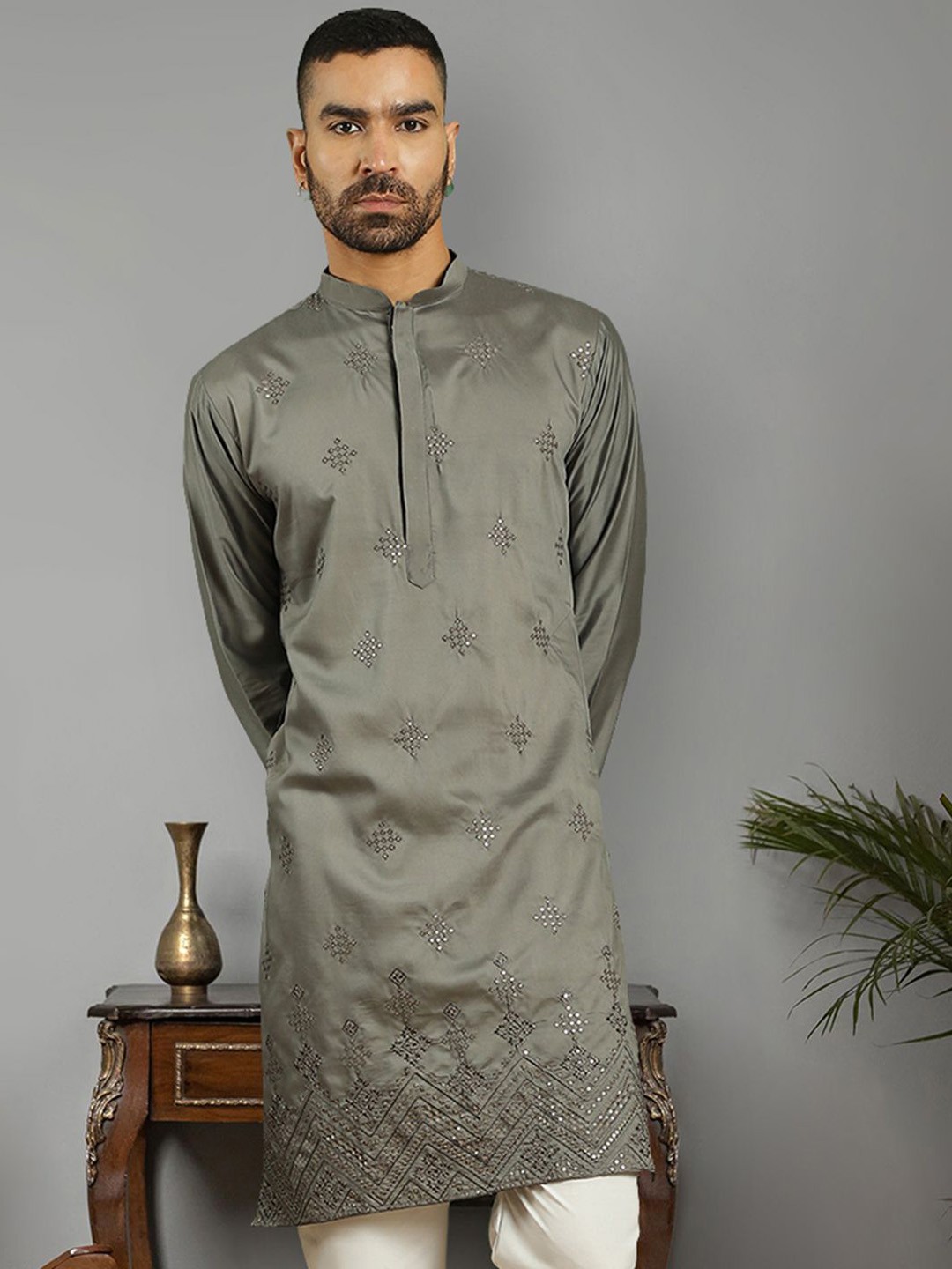 

Jompers Men Embroidered Thread Work Kurta, Grey