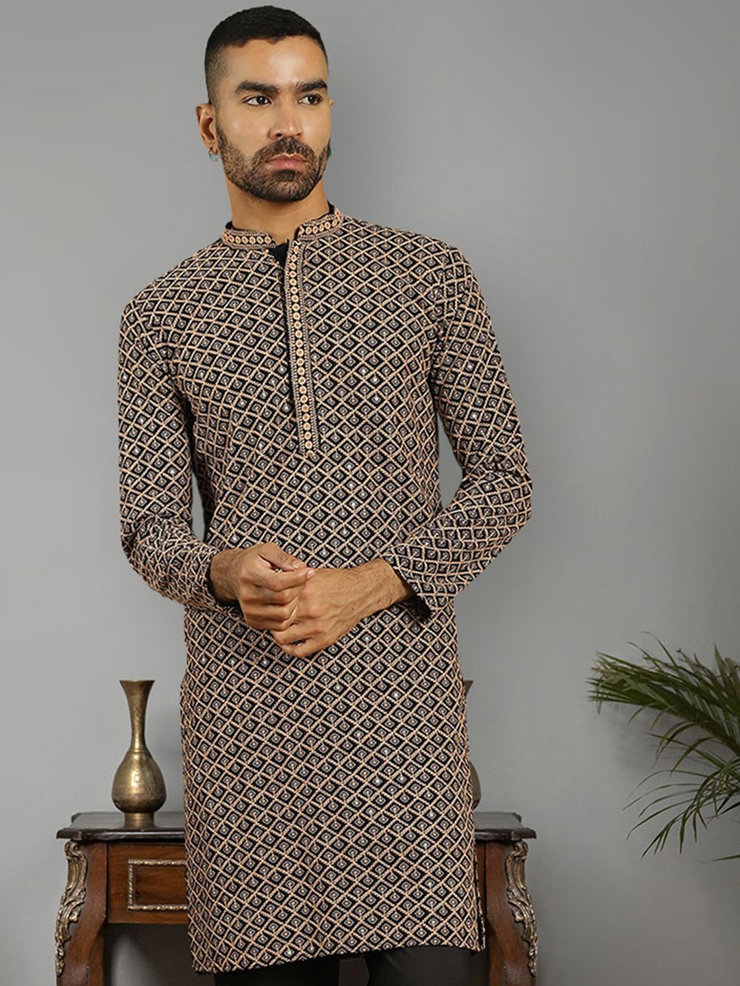 

Jompers Men Geometric Printed Thread Work Pathani Kurta, Black