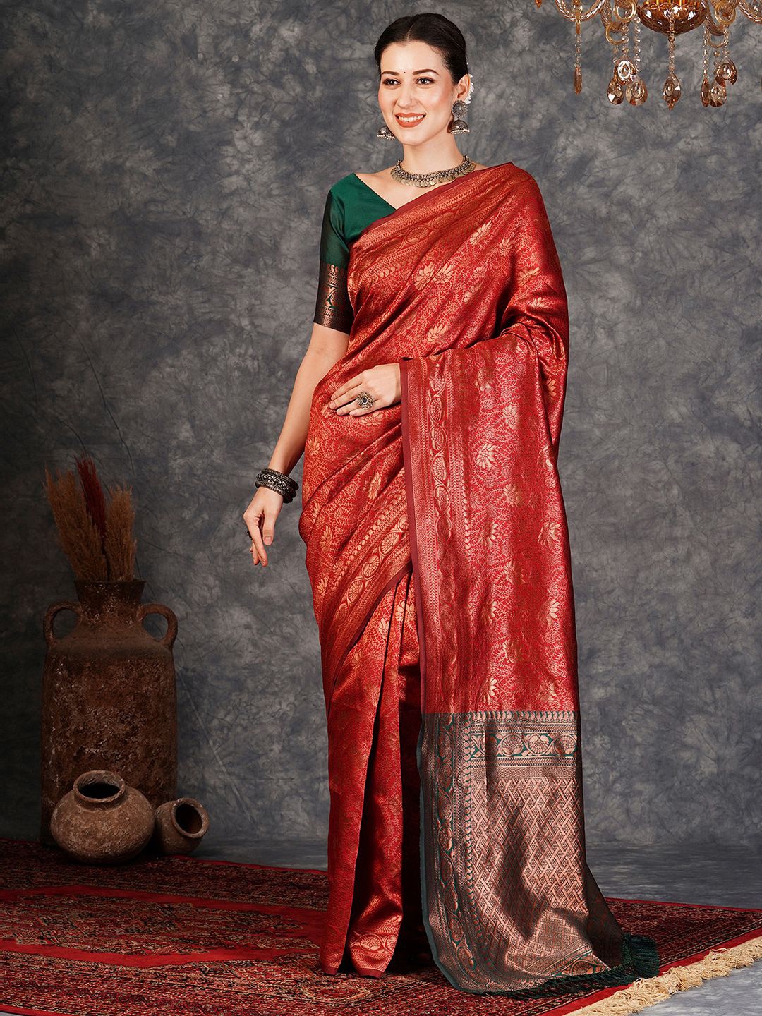

KALINI Woven Design Zari Silk Blend Banarasi Saree, Maroon