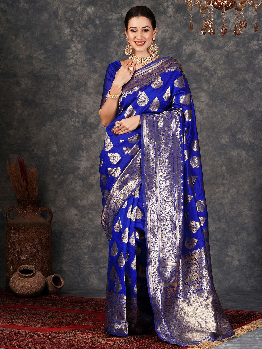 

KALINI Woven Design Zari Banarasi Saree, Navy blue