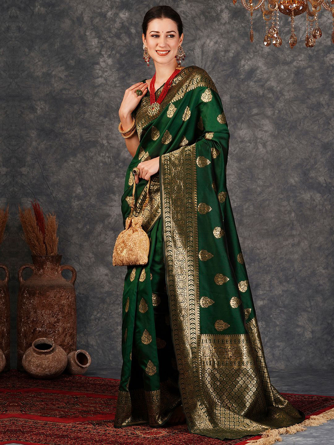 

KALINI Woven Design Zari Banarasi Saree, Green