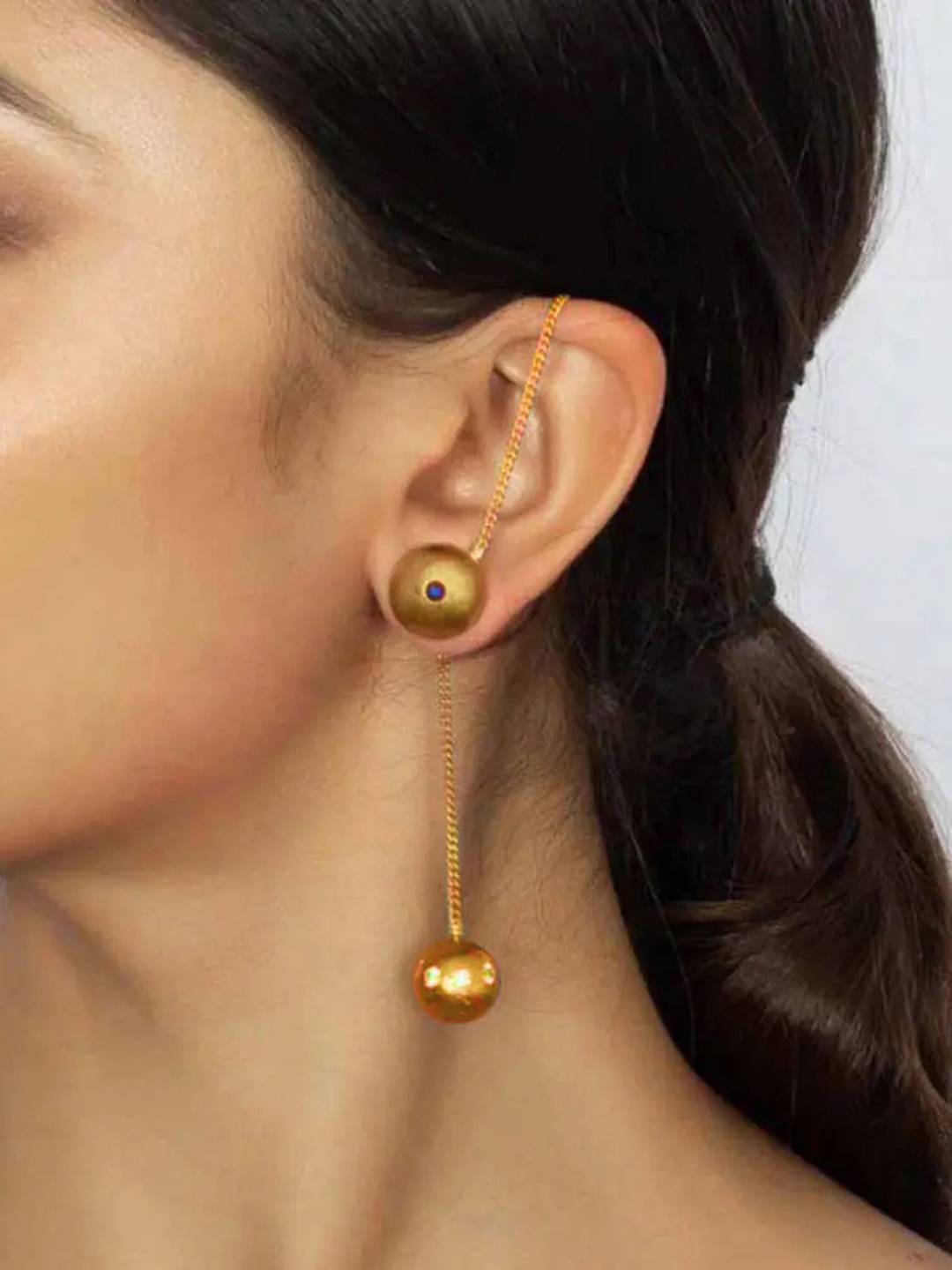 

Unniyarcha Gold-Plated 92.5 Silver Contemporary Drop Earrings