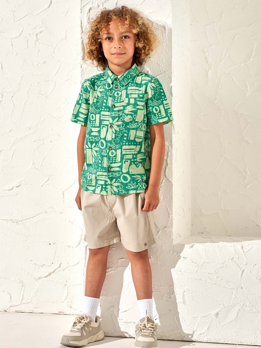 

Angel & Rocket Boys Slim Fit Opaque Printed Casual Shirt, Green