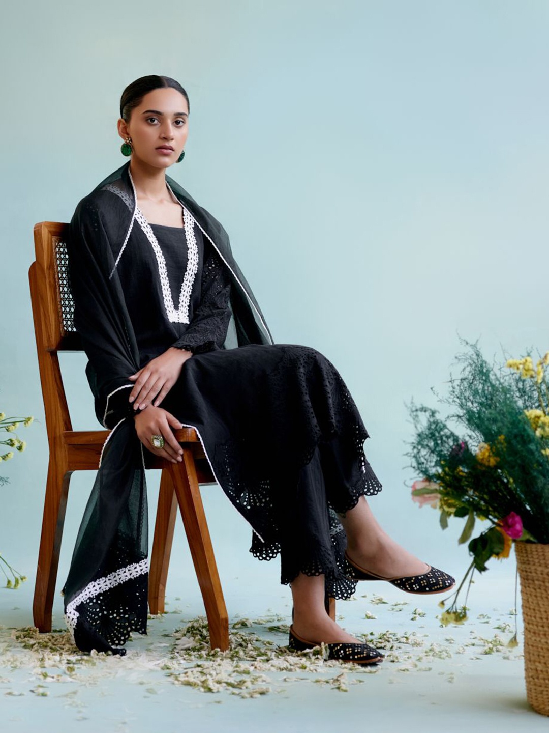 

NERO Dupatta, Black