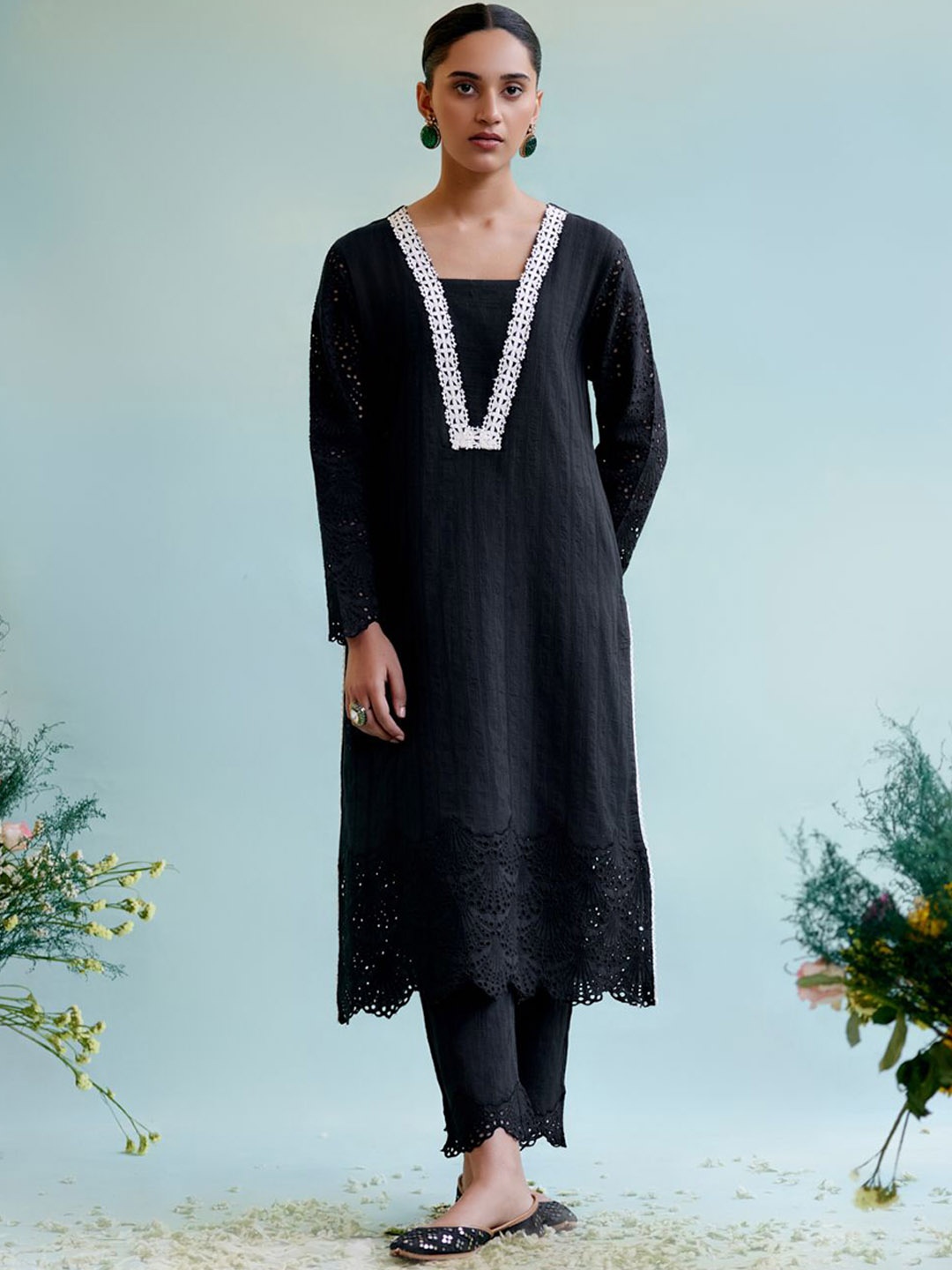 NERO Women Floral Yoke Design Regular Thread Work Pure Cotton Kurta with Trousers & With Dupatta, Blue