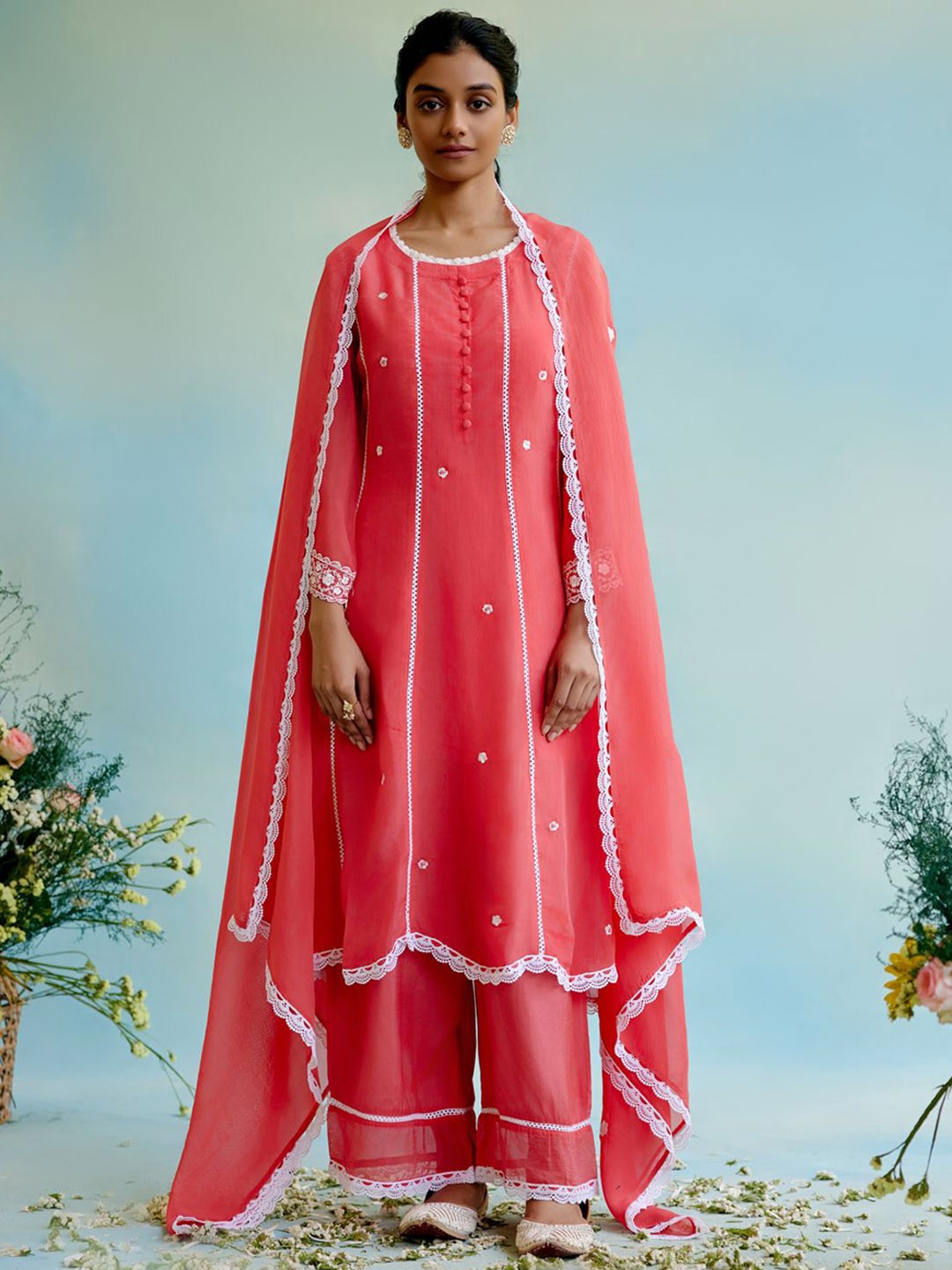 

NERO Women Floral Embroidered Regular Thread Work Kurta with Palazzos & With Dupatta, Orange