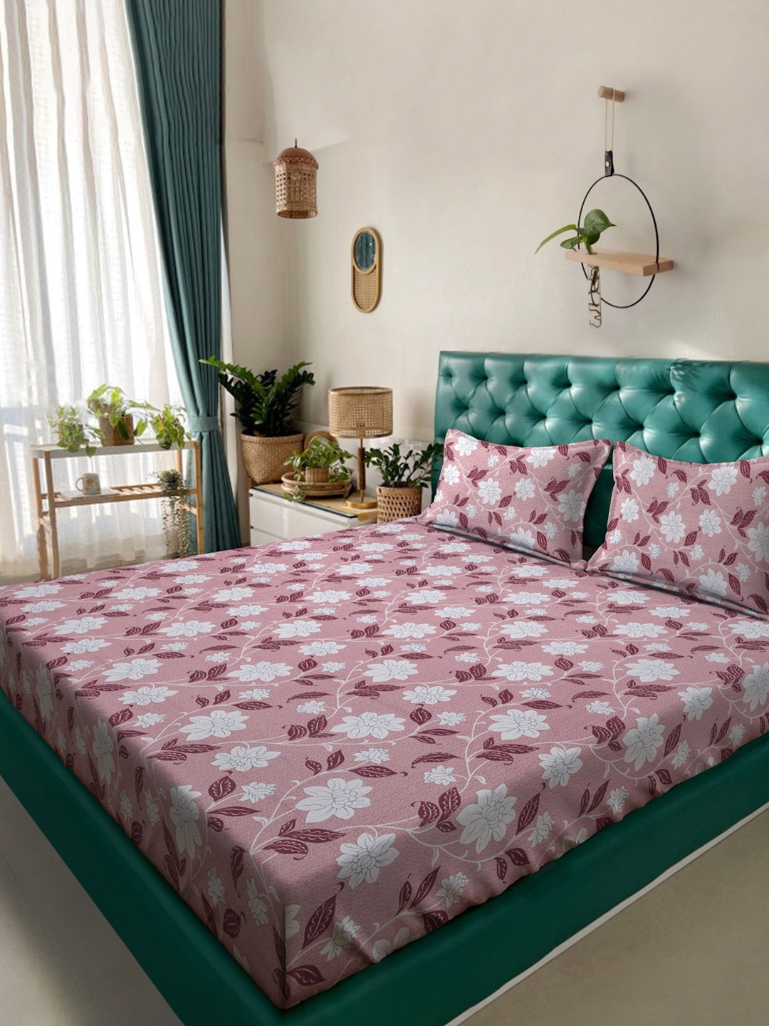 

KLOTTHE Pink & White Printed Pure Cotton 400 TC Double King Bedsheet With 2 Pillow Covers