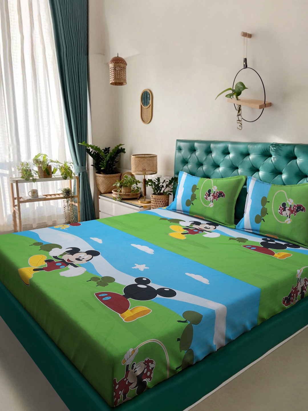 

KLOTTHE Green & Blue Printed Pure Cotton 400 TC Double King Bedsheet With 2 Pillow Covers