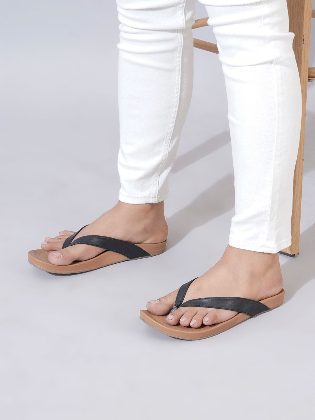 

Sherrif Shoes Women Thong Flip-Flops, Black