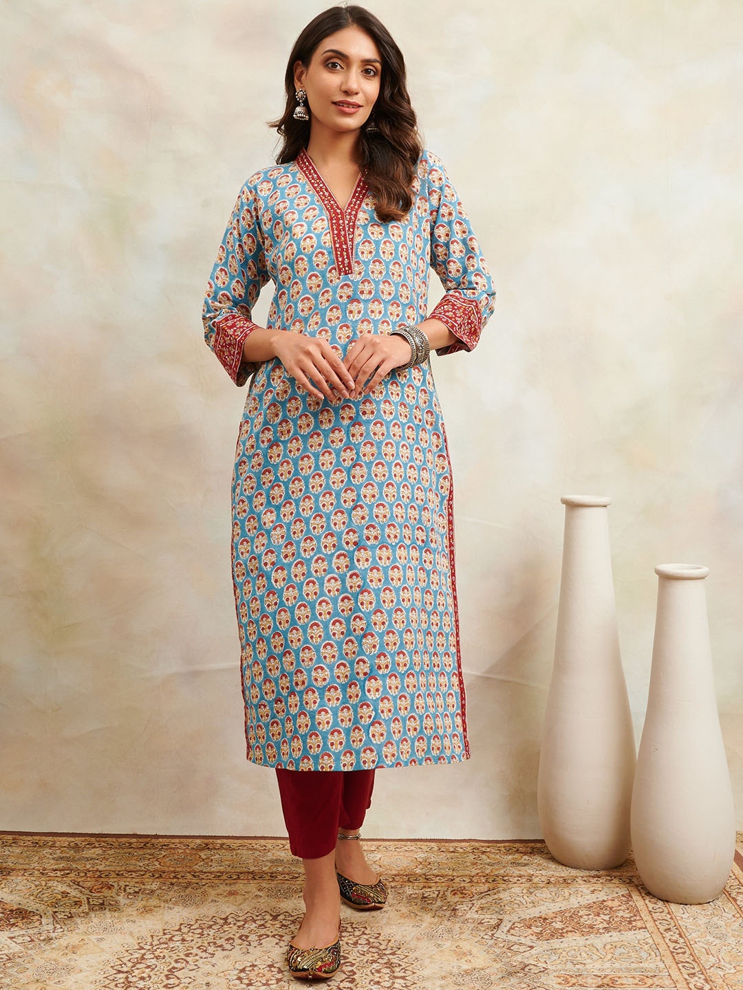 

Tahiliya Women Floral Printed Handloom Kurta, Blue