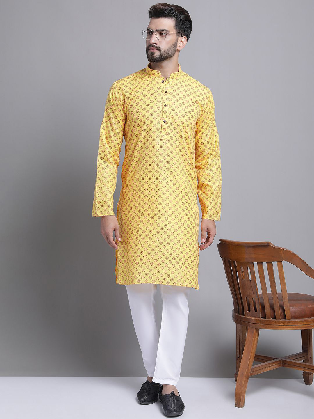 

Armaan Ethnic Men Geometric Checked Kurta, Yellow