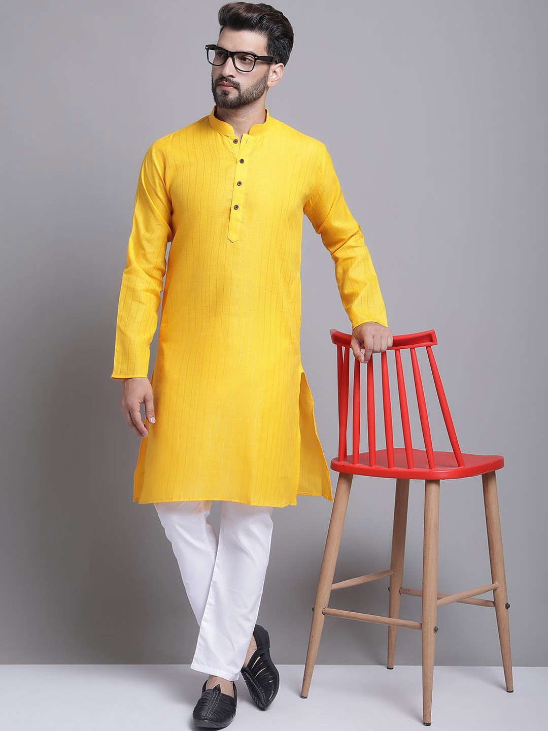 

Armaan Ethnic Men Striped Thread Work Kurta, Yellow