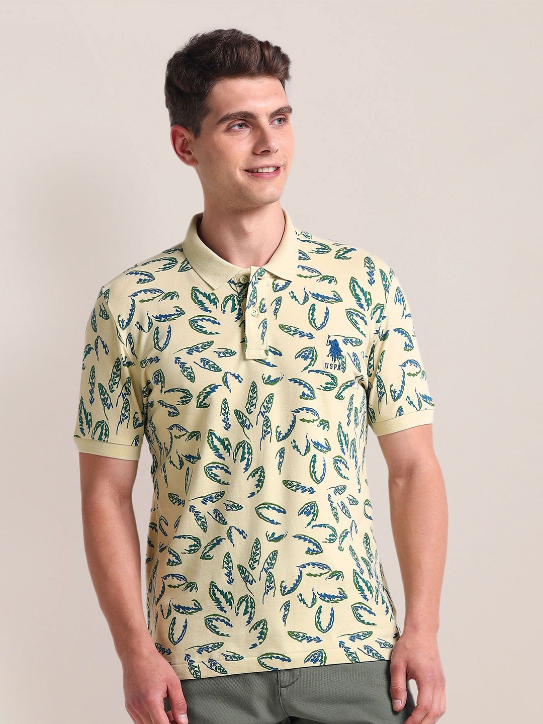 

U.S. Polo Assn. Men Floral Printed Polo Collar Tropical Pockets Slim Fit T-shirt, Brown