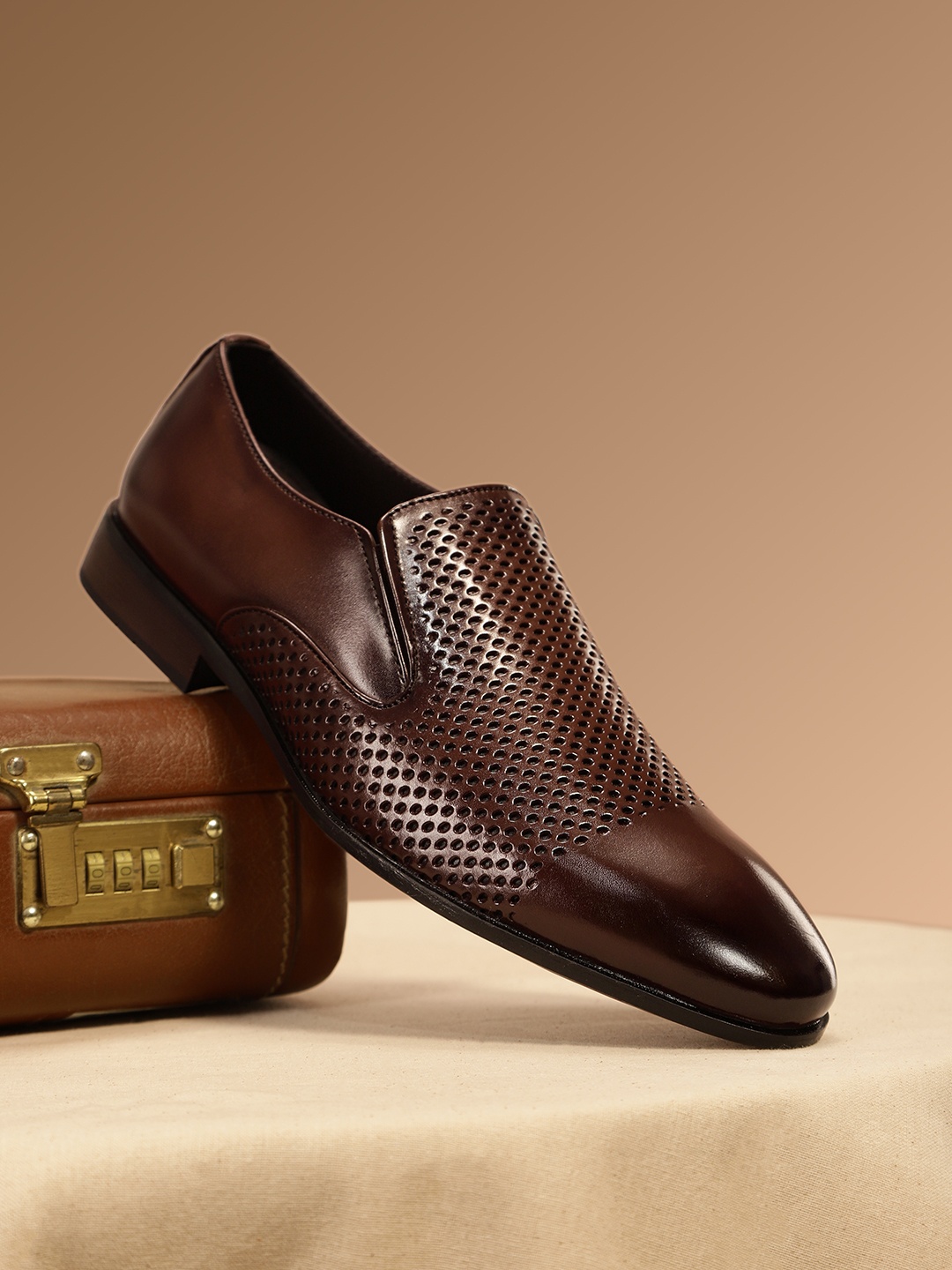 

House of Pataudi Men Perforated Formal Slip-On Shoes, Coffee brown