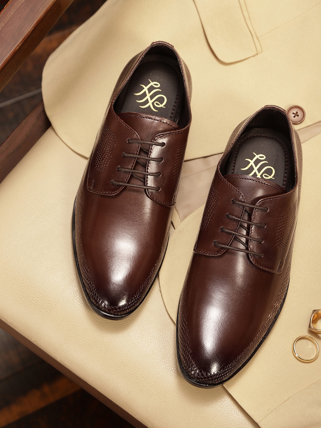 

House of Pataudi Men Textured Detail Formal Derbys, Coffee brown
