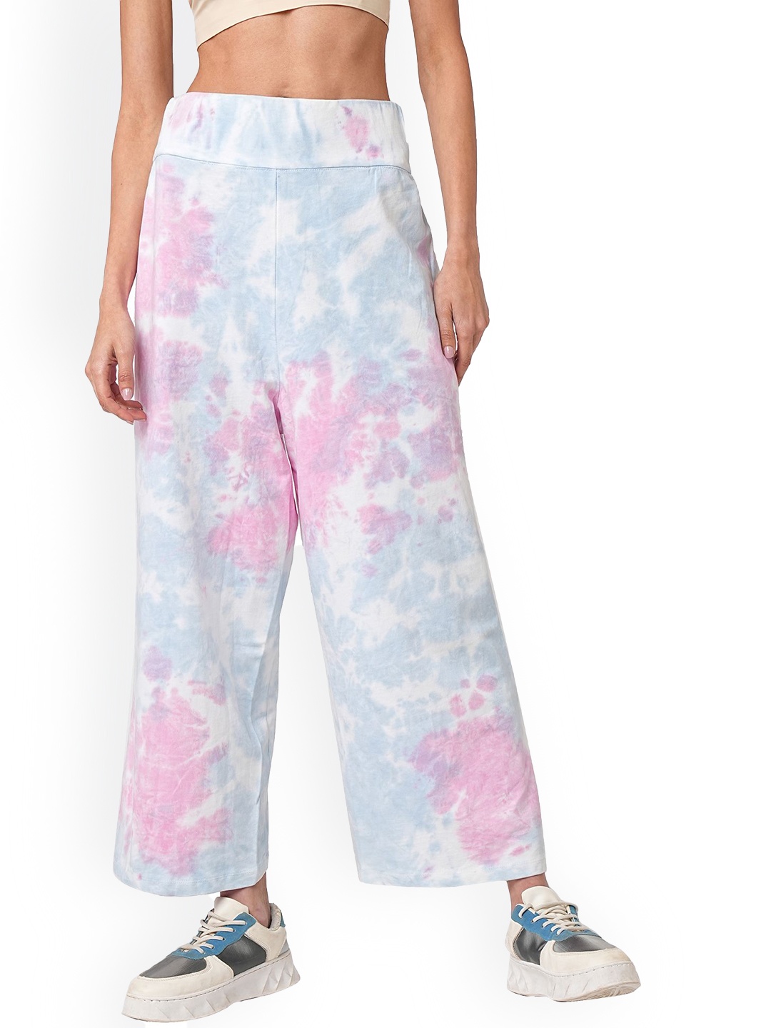 

Kraus Jeans Women Floral Printed Loose Fit High-Rise Trousers, Blue