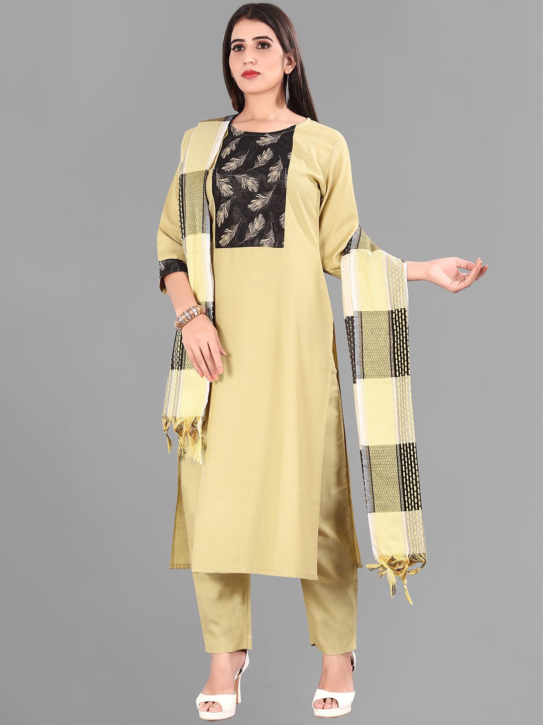 

revika Women Floral Printed Regular Kurta with Trousers & With Dupatta, Yellow