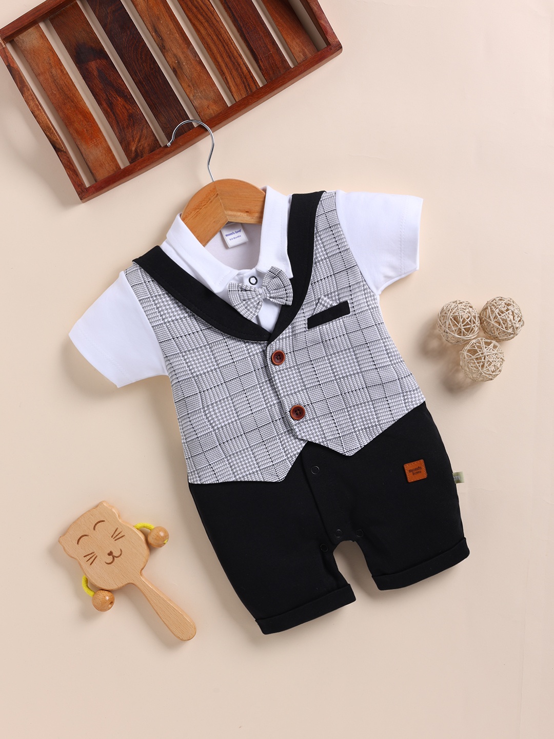 

Moms Love Infant Boys Pure Cotton Party Romper, Black