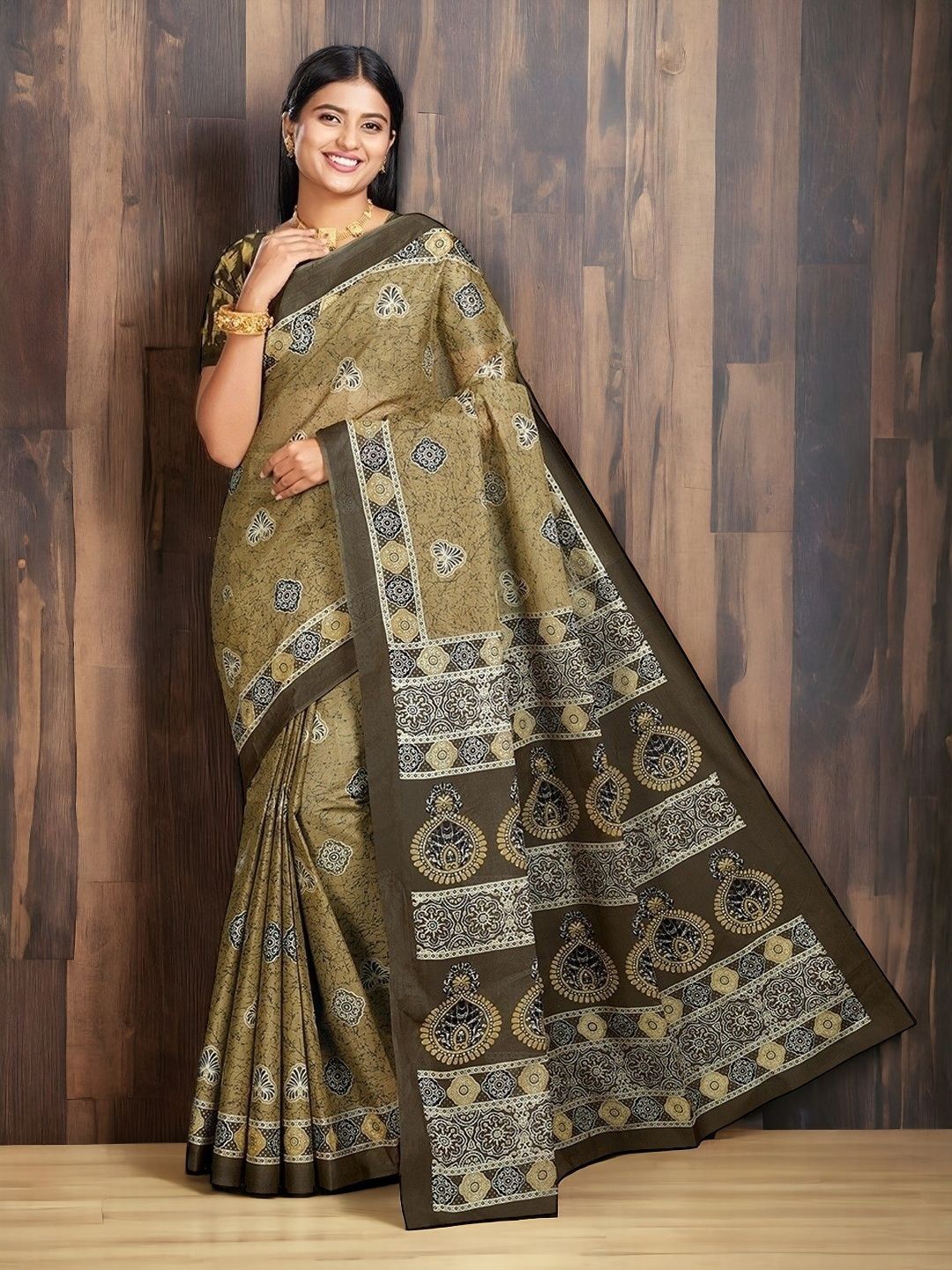 

Jevi Prints Ethnic Motifs Pure Cotton Block Print Saree, Brown