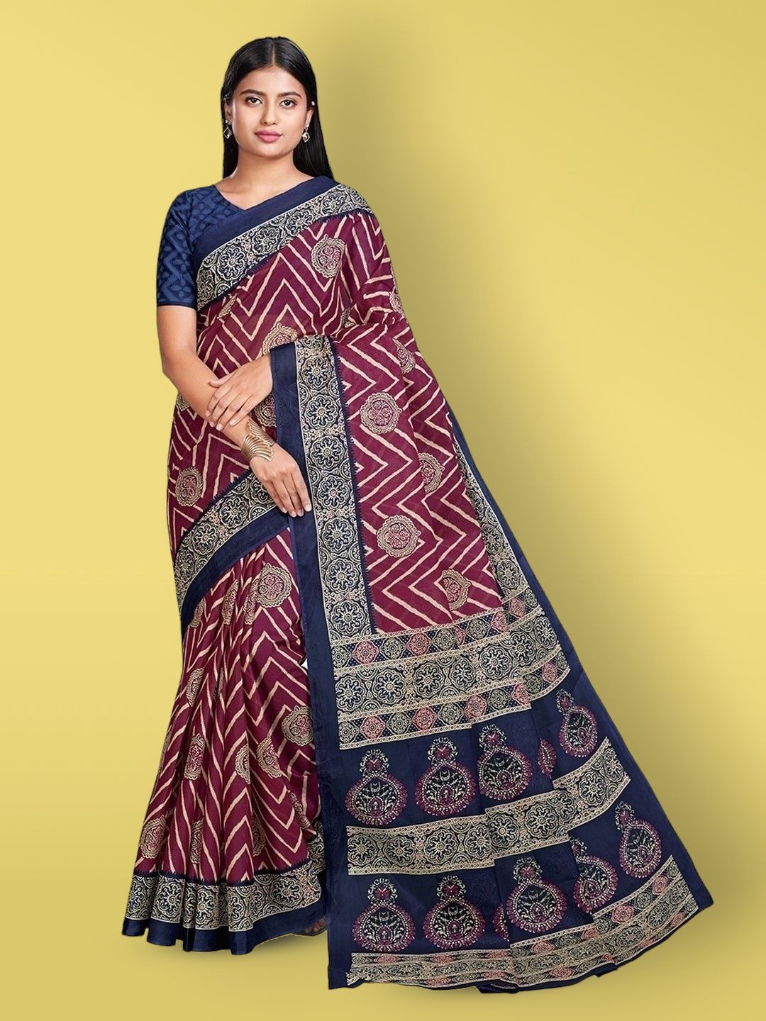 

Jevi Prints Ethnic Motifs Pure Cotton Block Print Saree, Magenta