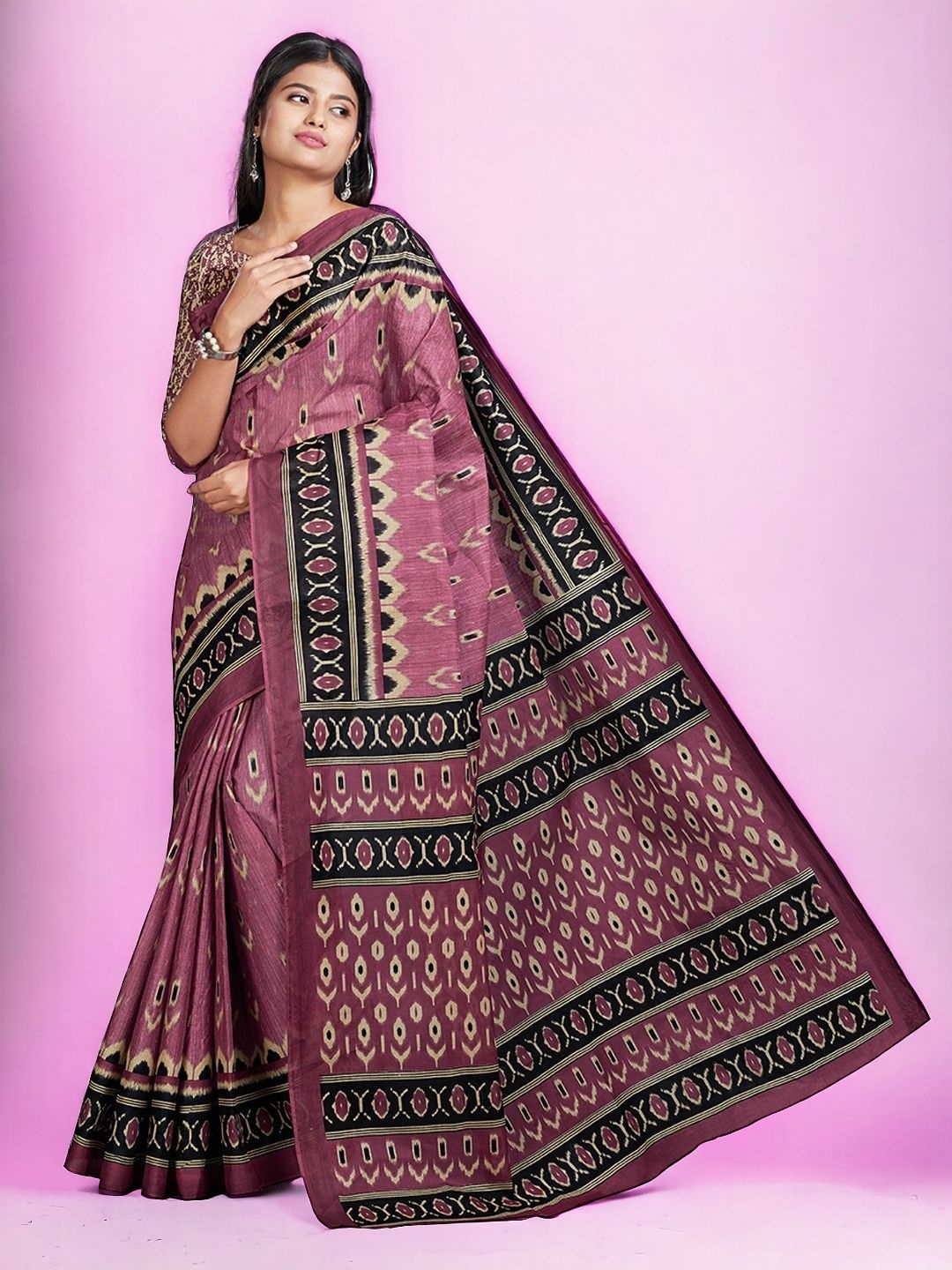 

Jevi Prints Ethnic Motifs Pure Cotton Block Print Saree, Magenta