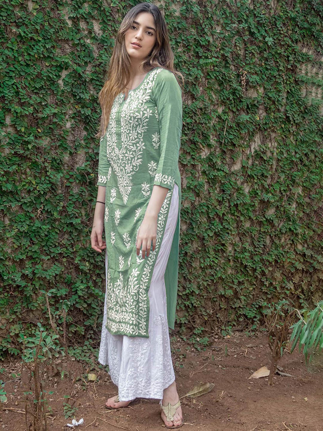 

Anni Designer Women Floral Yoke Design Flared Sleeves Sequinned Anarkali Kurta, Green
