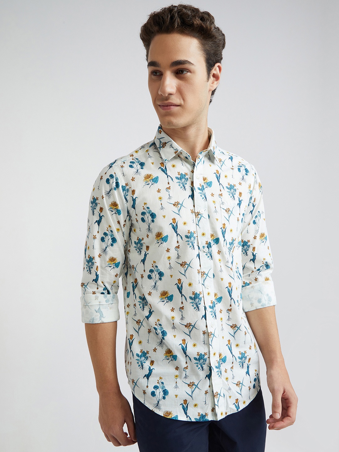 

ColorPlus Men Contemporary Floral Opaque Printed Casual Shirt, White