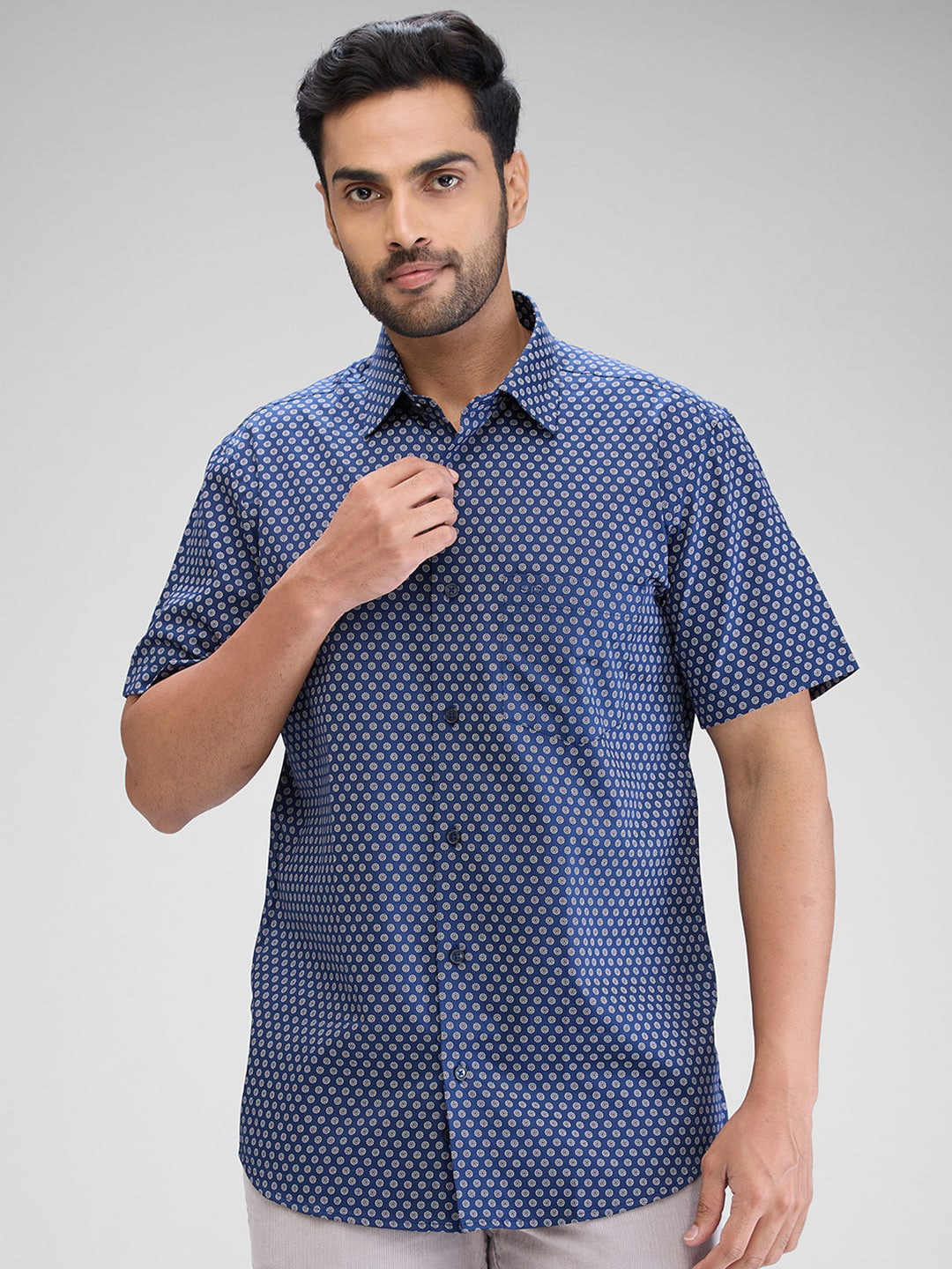 

ColorPlus Men Opaque Printed Casual Shirt, Blue