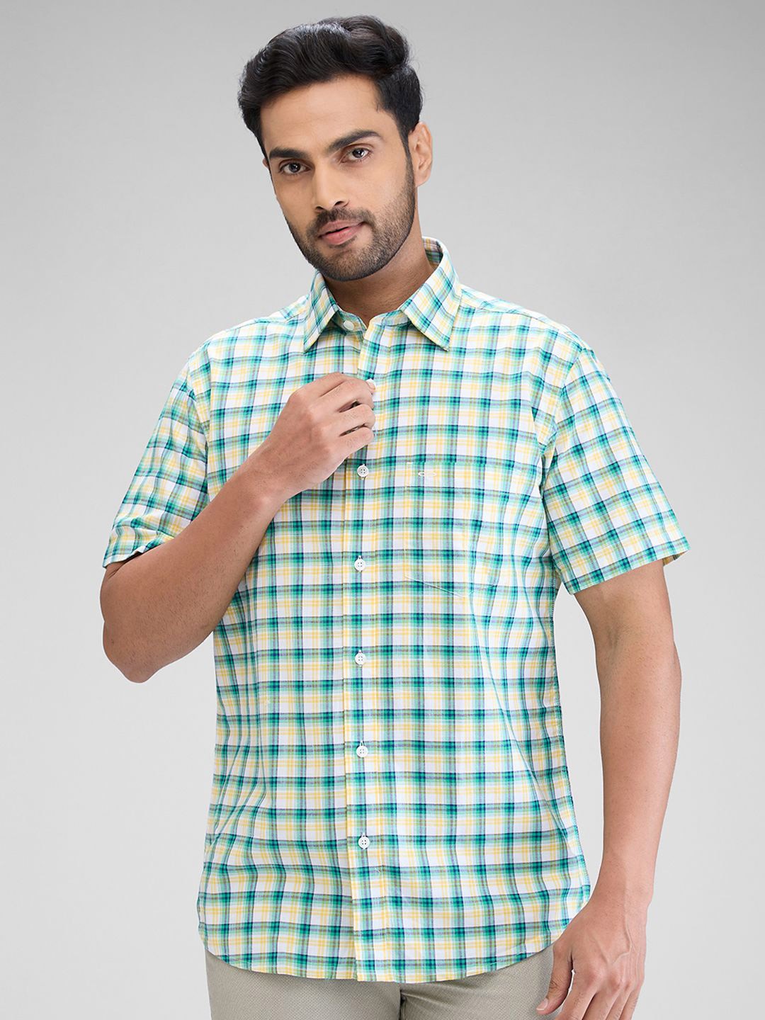 

ColorPlus Men Tailored Fit Gingham Checks Opaque Checked Casual Shirt, Green