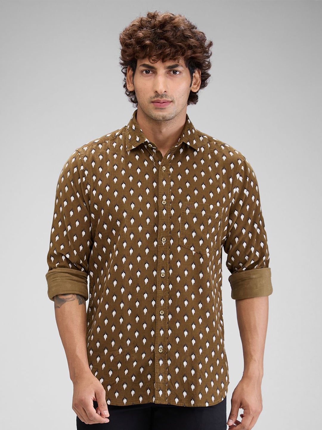 

ColorPlus Men Opaque Printed Casual Shirt, Green