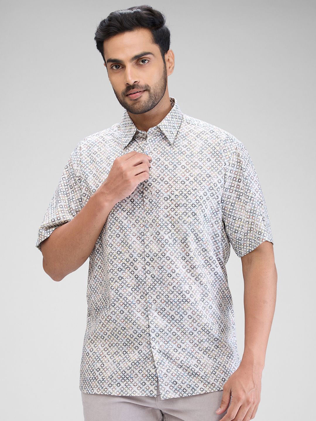 

ColorPlus Men Classic Floral Opaque Printed Casual Shirt, Green